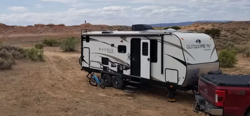 What Does A Camper Or RV Need To Be Self-Contained?
